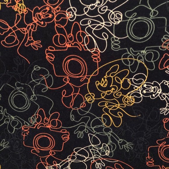 LuLaRoe Tops - 🆕 EUC🎀DISNEY🏰 Classic Lularoe shirt top